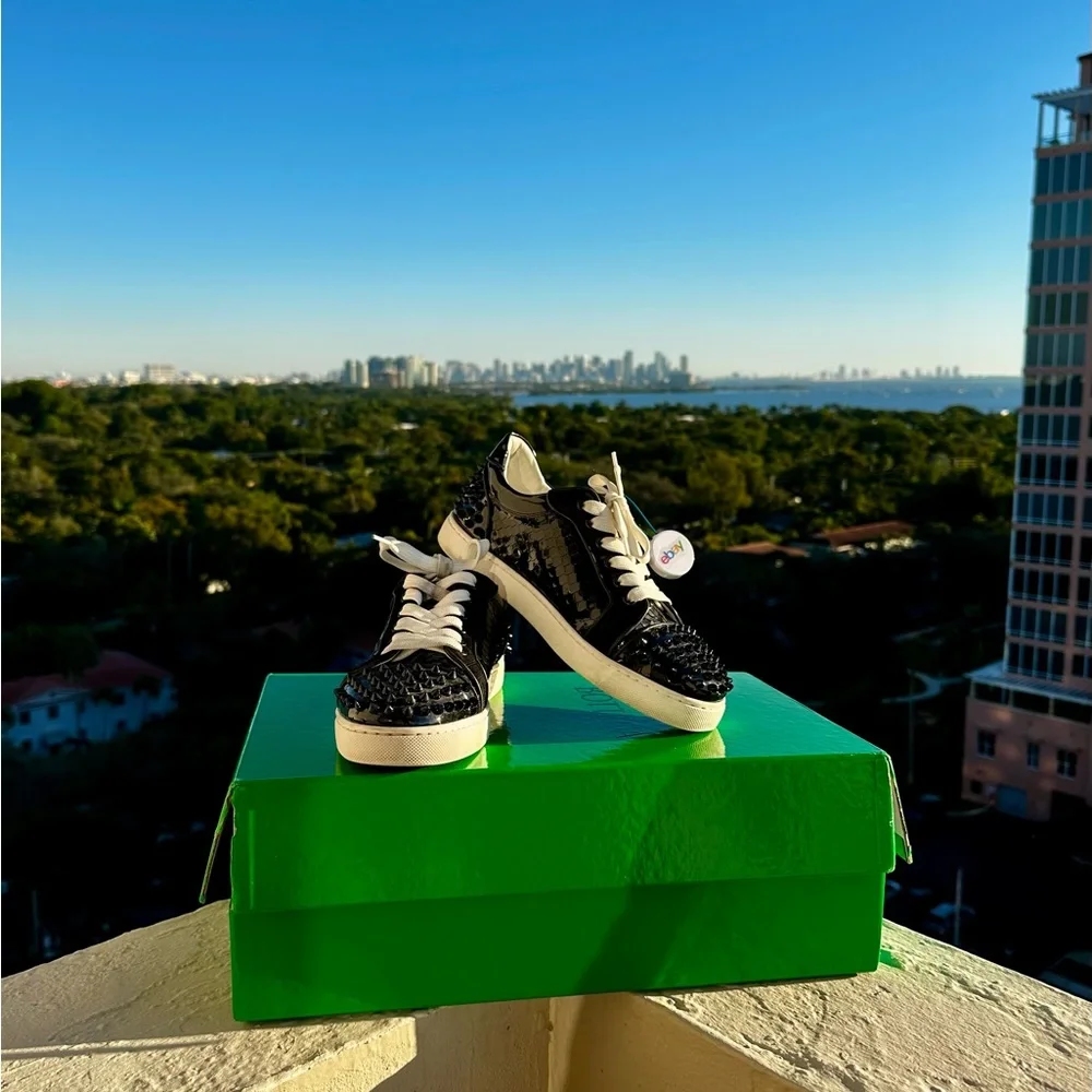 Christian Louboutin Viera 2 Black Croc Embossed Spike Stud Sneakers EU 38 Auth - Picture 3 of 9